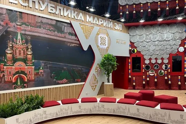 Стенд Республики Марий Эл с AR-инсталляцией «Умное зеркало» — фото 1